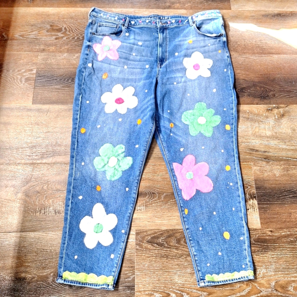 American Eagle Outfitters Handpainted "Mom Jean" Denim, Size 22,RN54485